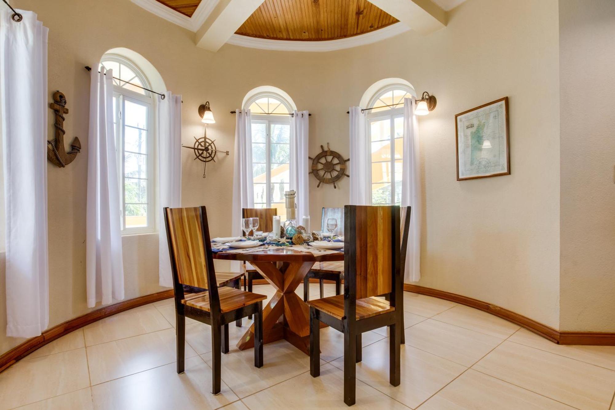 Blue Parrot Beach House And Villas Χόπκινς Εξωτερικό φωτογραφία
